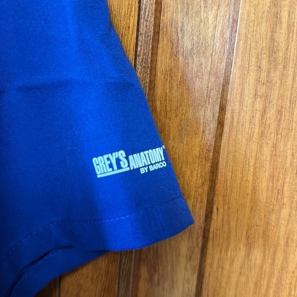 Greys Anatomy by Barco Active Blue Polyester/Rayon Stretch Band Scrub Top 4XL - Picture 4 of 7